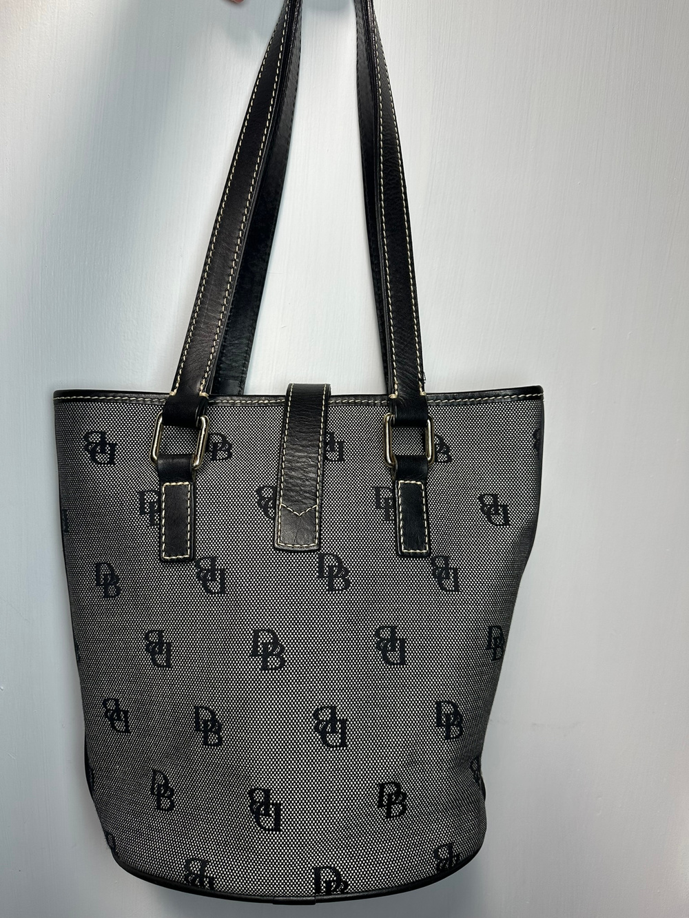 Dooney & Bourke | Vintage Canvas Leather Trim North South Bucket Bag - Picture 2 of 9